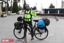Trend-in bayrağı ilə Bakıdan Afrikaya - "Azərbaycan naminə" iki illik turne (FOTO)