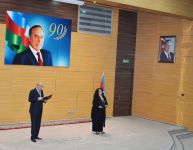 Dövlət Sosial Müdafiə Fondunda 20 Yanvar faciəsinin 24-cü ildönümünə həsr olunmuş anım mərasimi keçirilib (FOTO)