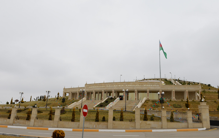 Göygöldə Bayraq Meydanı Kompleksinin açılışı olub (FOTO)