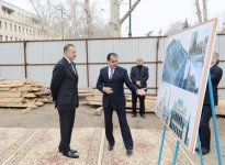 İlham Əliyev Gəncə Dövlət Filarmoniyasının yeni binasında aparılan inşaat işləri ilə tanış olub (FOTO)