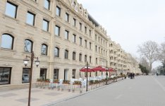 İlham Əliyev Gəncədə “VEGO” otelində yaradılmış şəraitlə tanış olub (FOTO)