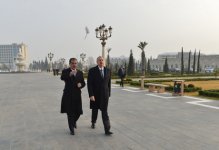 Prezident İlham Əliyev: Azərbaycanda hər bir sahə - təhsil, səhiyyə üzrə, ictimai proseslər çox müsbət istiqamətdə gedir (FOTO)