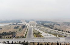 Prezident İlham Əliyev: Azərbaycanda hər bir sahə - təhsil, səhiyyə üzrə, ictimai proseslər çox müsbət istiqamətdə gedir (FOTO)
