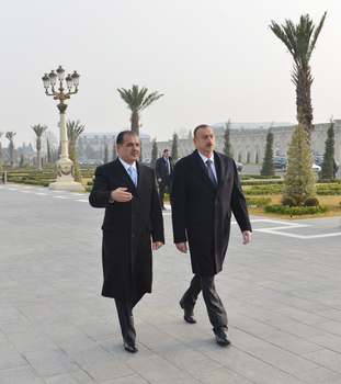 Prezident İlham Əliyev: Azərbaycanda hər bir sahə - təhsil, səhiyyə üzrə, ictimai proseslər çox müsbət istiqamətdə gedir (FOTO)