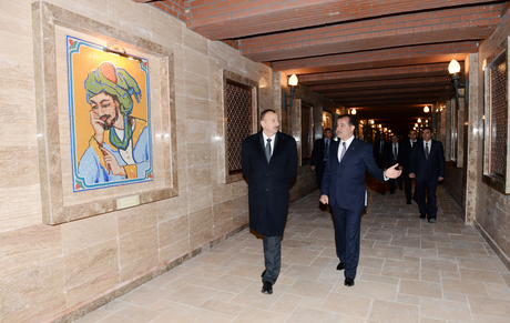 Prezident İlham Əliyev Gəncə Qala Qapıları – Arxeologiya və Etnoqrafiya Muzeyi Abidə Kompleksi ilə tanış olub (FOTO)
