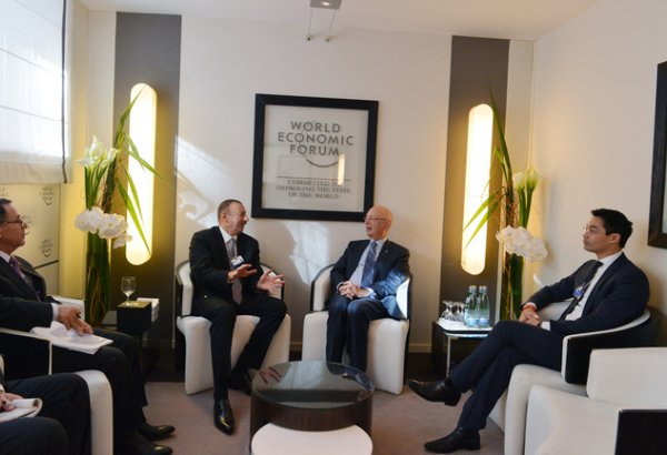 Prezident İlham Əliyev Dünya İqtisadi Forumunun icraçı sədri ilə görüşüb
