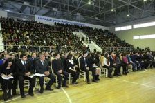 Gəncə Şəhər İcra Hakimiyyətinin başçısı Elmar Vəliyev gənclərlə görüşüb (FOTO)