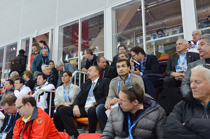 Prezident İlham Əliyev və xanımı Soçidə konkisürmə oyunlarına baxıblar (FOTO)