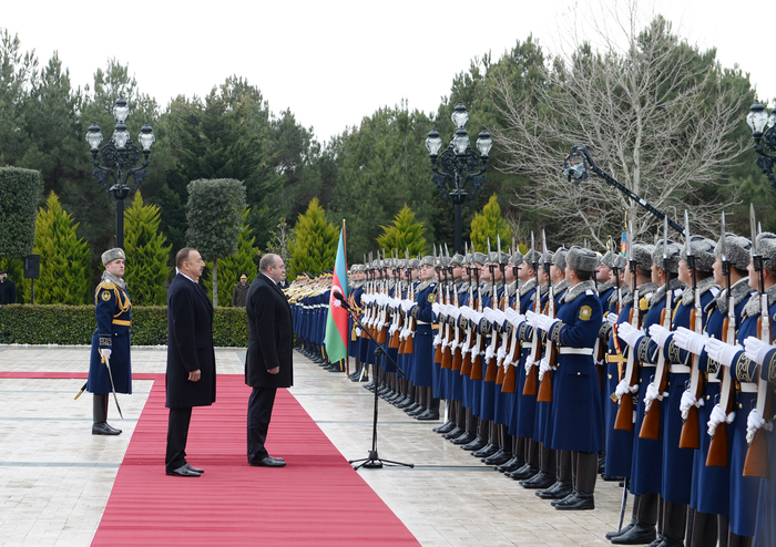 Gürcüstan Prezidenti Georgi Marqvelaşvilinin rəsmi qarşılanma mərasimi olub (FOTO)