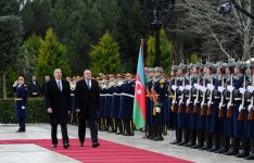 Gürcüstan Prezidenti Georgi Marqvelaşvilinin rəsmi qarşılanma mərasimi olub (FOTO)