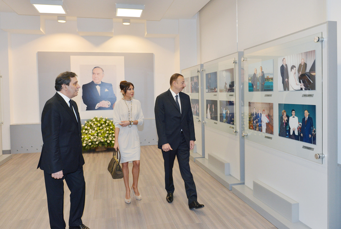 Prezident İlham Əliyev: Milli musiqinin inkişafında xidmətləri olan şəxslər Azərbaycanın milli sərvətidir (FOTO)