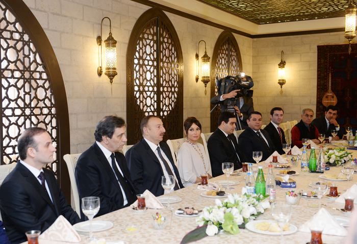 Prezident İlham Əliyev: Milli musiqinin inkişafında xidmətləri olan şəxslər Azərbaycanın milli sərvətidir (FOTO)