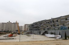 Prezident İlham Əliyev və xanımı Bakıda Milli Gimnastika Arenasında tikinti işlərinin gedişi ilə tanış olublar (FOTO)