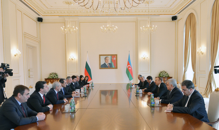 Prezident İlham Əliyev: Azərbaycan və Bolqarıstan arasında iqtisadi sahədə əməkdaşlığın genişləndirilməsi üçün yaxşı potensial var (FOTO)