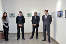 "Xocalı uşaqların gözü ilə" mövzusunda yeniyetmə rəssamların əsərlərinin sərgisi keçirilib (FOTO)