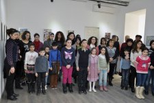 "Xocalı uşaqların gözü ilə" mövzusunda yeniyetmə rəssamların əsərlərinin sərgisi keçirilib (FOTO)
