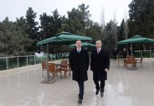 İlham Əliyev Sumqayıtdakı Nəsimi adına şəhər mədəniyyət və istirahət parkında yenidənqurma işləri ilə tanış olub (FOTO)