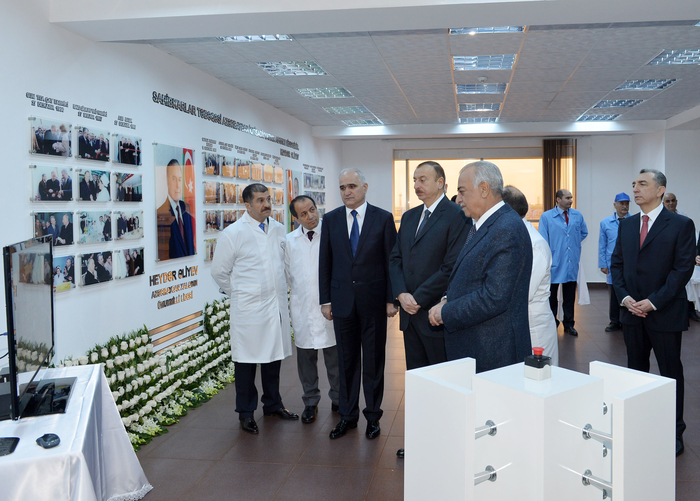 İlham Əliyev Azərbaycan kağız və karton istehsalat kombinatının açılışında iştirak edib (FOTO)