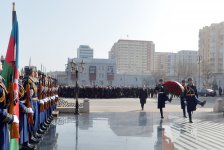 Prezident İlham Əliyev və xanımı Xocalı faciəsi qurbanlarının xatirəsinin anım mərasimində iştirak ediblər (ƏLAVƏ OLUNUB) (FOTO)