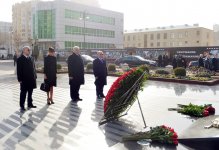 Prezident İlham Əliyev və xanımı Xocalı faciəsi qurbanlarının xatirəsinin anım mərasimində iştirak ediblər (ƏLAVƏ OLUNUB) (FOTO)