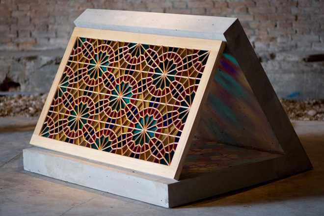 YARAT! "Love Me, Love Me Not" sərgisini təşkil edir