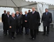 Prezident İlham Əliyev Böyükşor ərazisində tikinti və abadlıq işlərinin gedişi ilə tanış olub (FOTO)