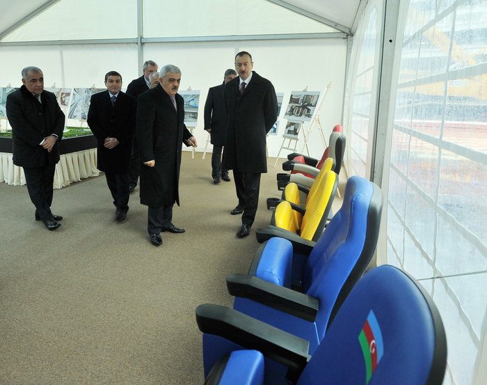 Prezident İlham Əliyev Bakı Olimpiya Stadionunda tikinti işlərinin gedişi ilə tanış olub (FOTO)