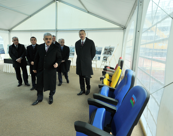 Prezident İlham Əliyev Bakı Olimpiya Stadionunda tikinti işlərinin gedişi ilə tanış olub (FOTO)
