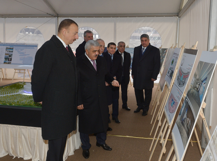 Prezident İlham Əliyev Bakı Olimpiya Stadionunda tikinti işlərinin gedişi ilə tanış olub (FOTO)
