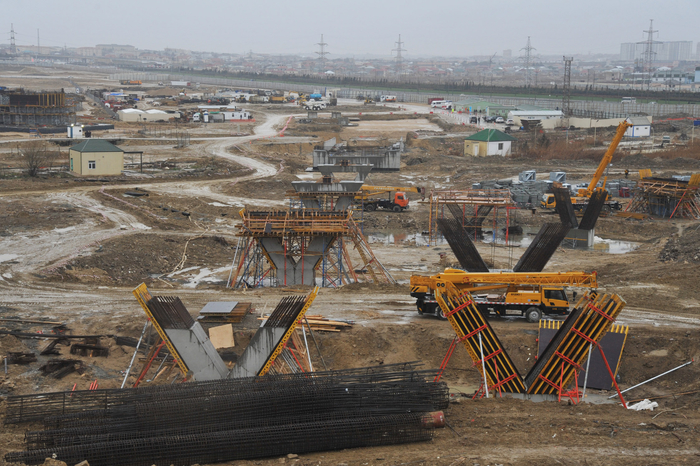 Prezident İlham Əliyev Böyükşor ərazisində tikinti və abadlıq işlərinin gedişi ilə tanış olub (FOTO)
