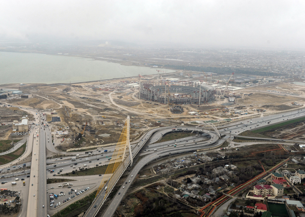 Prezident İlham Əliyev Bakı Olimpiya Stadionunda tikinti işlərinin gedişi ilə tanış olub (FOTO)