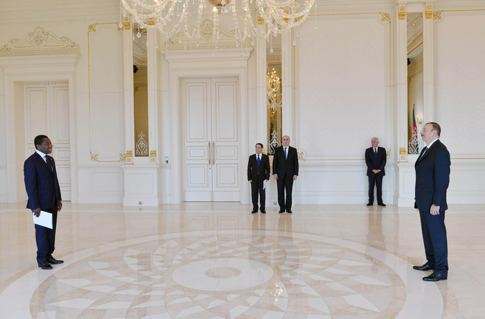 Prezident İlham Əliyev bir sıra ölkələrin Azərbaycanda yeni təyin olunmuş səfirlərini qəbul edib (ƏLAVƏ OLUNUB) (FOTO)