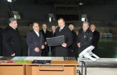 Prezident İlham Əliyev Heydər Əliyev adına İdman-Konsert Kompleksində aparılacaq əsaslı təmir və yenidənqurma işlərinin layihəsi ilə tanış olub (FOTO)