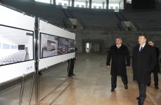 Prezident İlham Əliyev Heydər Əliyev adına İdman-Konsert Kompleksində aparılacaq əsaslı təmir və yenidənqurma işlərinin layihəsi ilə tanış olub (FOTO)