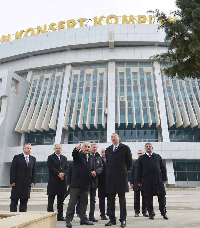 Prezident İlham Əliyev Heydər Əliyev adına İdman-Konsert Kompleksində aparılacaq əsaslı təmir və yenidənqurma işlərinin layihəsi ilə tanış olub (FOTO)