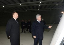 Prezident İlham Əliyev paytaxtda inşası davam etdirilən bir sıra yol qovşaqlarında və yol ötürücülərində tikinti işlərinin gedişi ilə tanış olub (ƏLAVƏ OLUNUB) (FOTO)