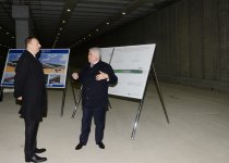 Prezident İlham Əliyev paytaxtda inşası davam etdirilən bir sıra yol qovşaqlarında və yol ötürücülərində tikinti işlərinin gedişi ilə tanış olub (ƏLAVƏ OLUNUB) (FOTO)