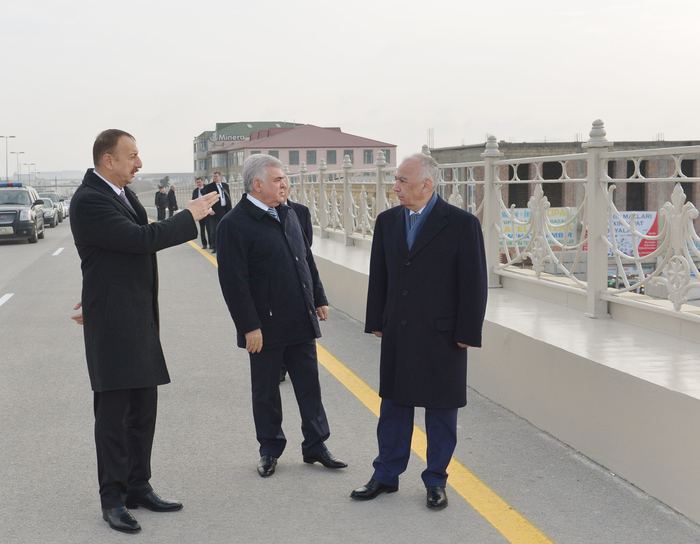 Prezident İlham Əliyev paytaxtda inşası davam etdirilən bir sıra yol qovşaqlarında və yol ötürücülərində tikinti işlərinin gedişi ilə tanış olub (ƏLAVƏ OLUNUB) (FOTO)