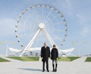 Prezident İlham Əliyev və xanımı Dənizkənarı Milli Parkda müasir attraksion-panoramın açılışında iştirak ediblər (FOTO)