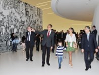 Leyla Əliyeva və Arzu Əliyeva Heydər Əliyev Mərkəzində "Silahların əfsanəsi" sərgisinin açılış mərasimində iştirak ediblər (FOTO)