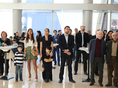 Leyla Əliyeva və Arzu Əliyeva Heydər Əliyev Mərkəzində "Silahların əfsanəsi" sərgisinin açılış mərasimində iştirak ediblər (FOTO)