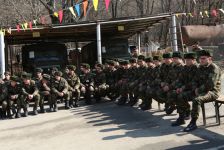 Gənclər Fondu Novruz bayramı münasibətilə əsgərləri təbrik edib (FOTO)