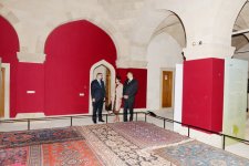 Prezident İlham Əliyev və xanımı Şirvanşahlar Sarayı Kompleksində yeni yaradılmış muzey ekspozisiyası ilə tanış olublar (FOTO)