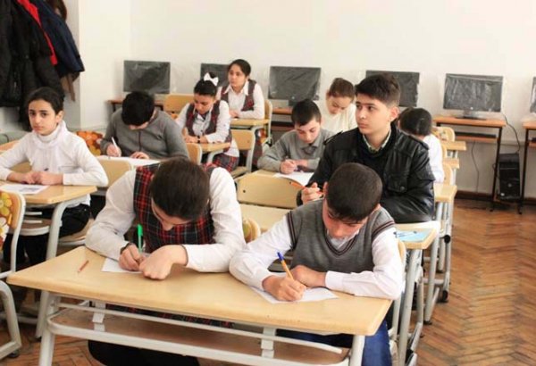 Nazir müavini: Azərbaycanlı şagirdlərin dünya fənn olimpiadalarında yaxşı nəticələr göstərməsi üçün uzunmüddətli fəaliyyət həyata keçirilməlidir