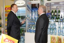 İlham Əliyev Naxçıvan Biznes Mərkəzində yaradılan şəraitlə tanış olub (FOTO)