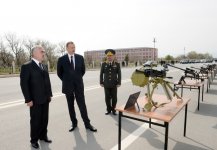 Prezident İlham Əliyev Naxçıvan MR-in hərbi hissələrinə daxil olan yeni texnika və silahlara baxıb (FOTO)