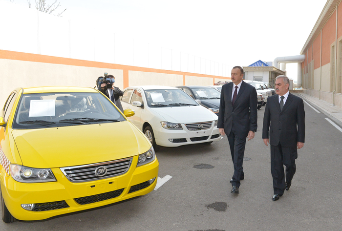 İlham Əliyev Naxçıvan Biznes Mərkəzində yaradılan şəraitlə tanış olub (FOTO)