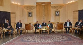 Prezident İlham Əliyevin İrana rəsmi səfəri başlayıb (FOTO)