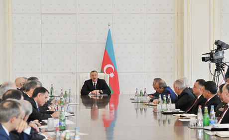 Prezident İlham Əliyev: Bizim xarici siyasətimiz açıqdır, prinsipialdır və beynəlxalq hüquqa, ədalətə söykənir (FOTO)