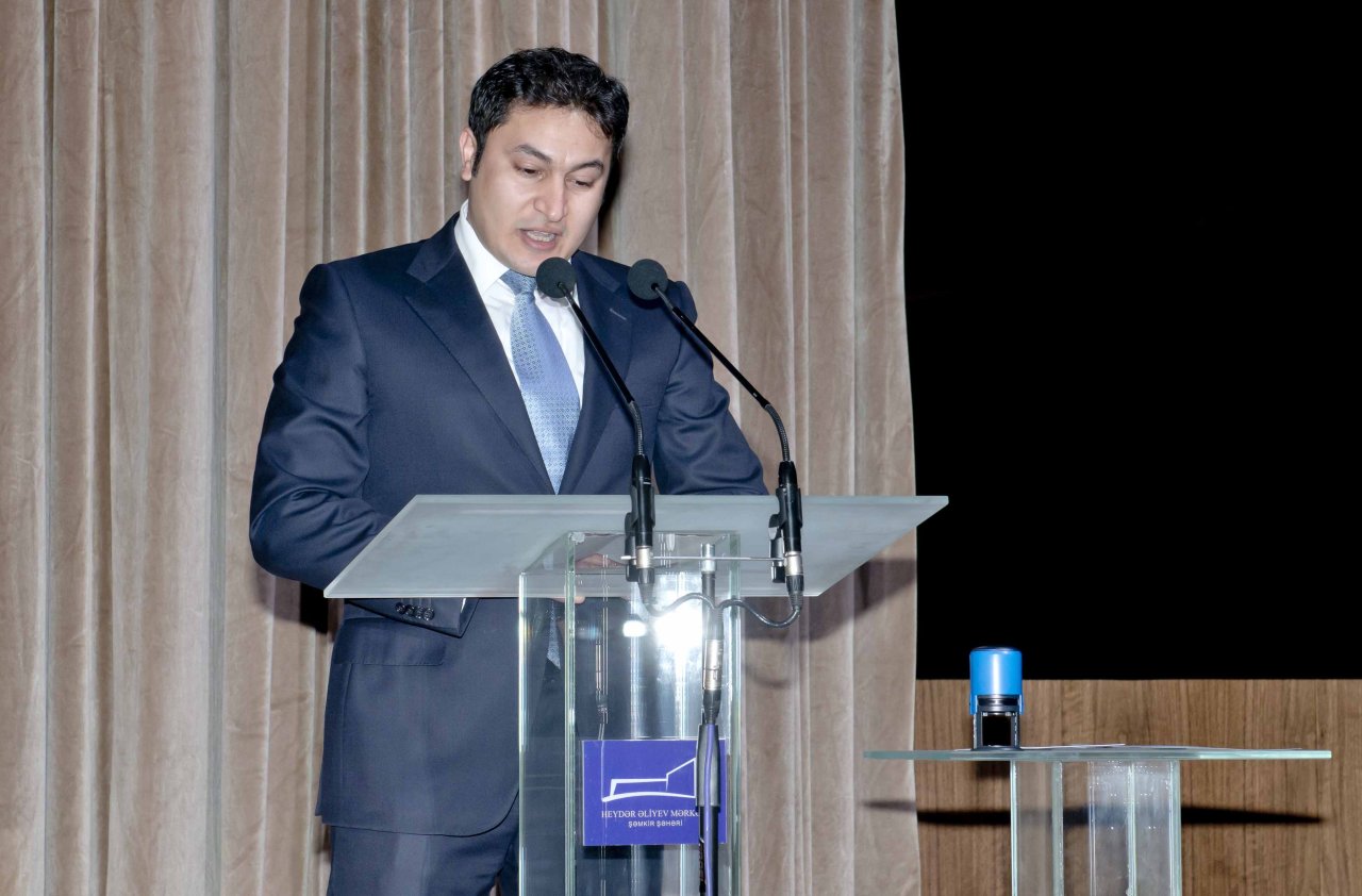 Vüqar Həşimovun xatirəsinə həsr olunmuş beynəlxalq şahmat turnirinin ilk turunda çətin oyun (FOTO)